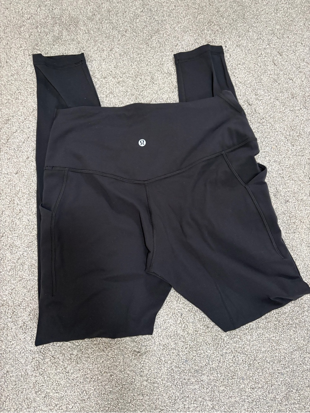 NWOT lululemon Aligh Black High-Rise Pocket Leggings